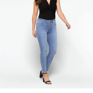 Just USA Lola High Rise Exposed Button Fly Skinny Jean